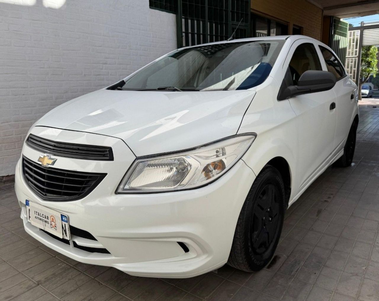 Chevrolet Onix Usado Financiado en Mendoza, deRuedas