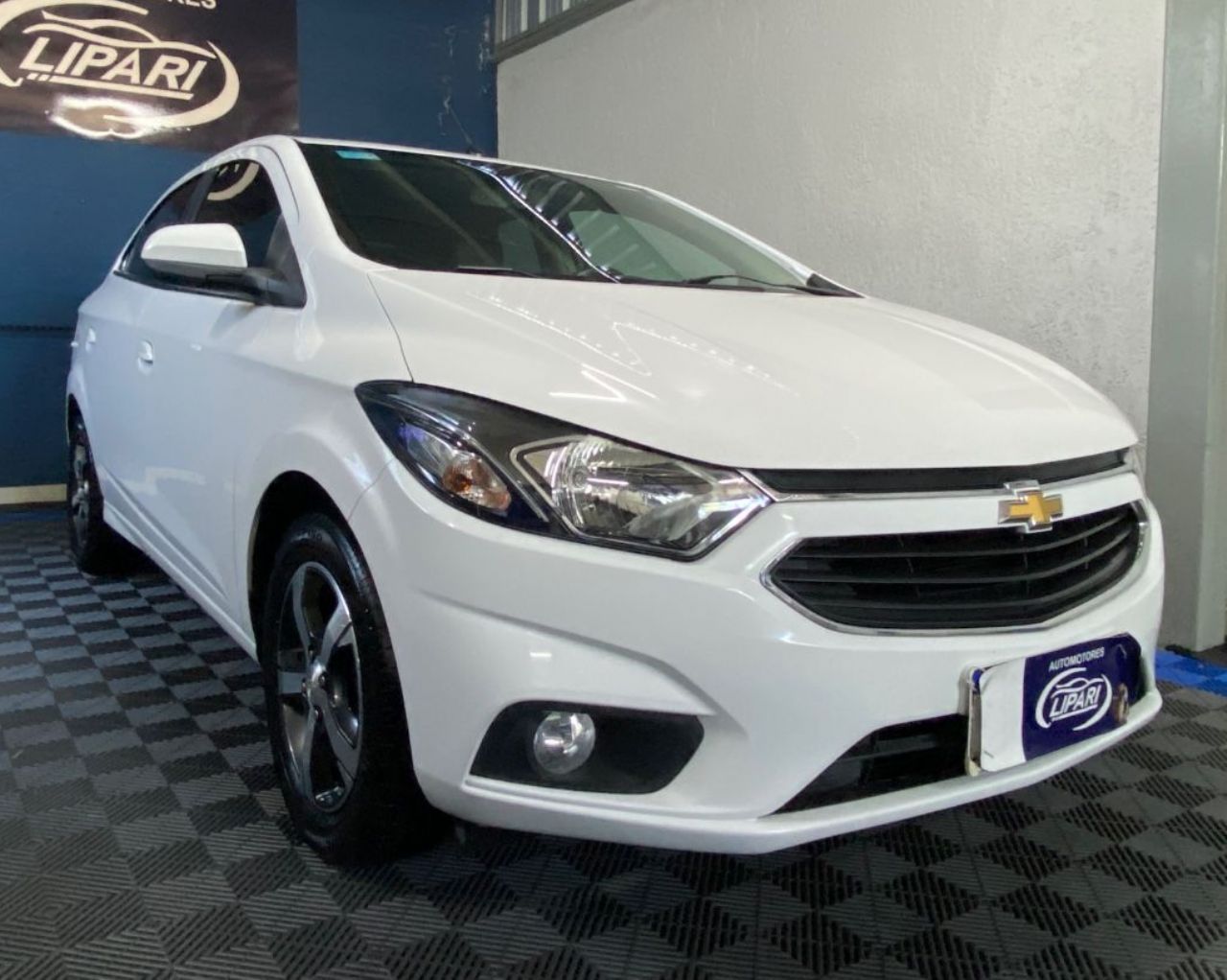 Chevrolet Onix Usado Financiado en Mendoza, deRuedas
