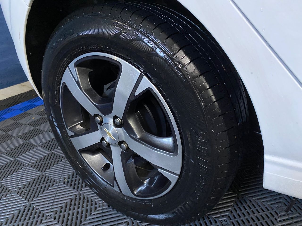 Chevrolet Onix Usado Financiado en Mendoza, deRuedas