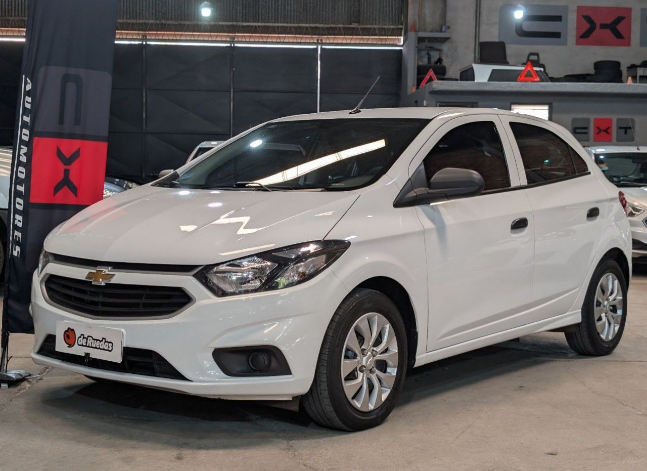 Chevrolet Onix Usado Financiado en Mendoza, deRuedas