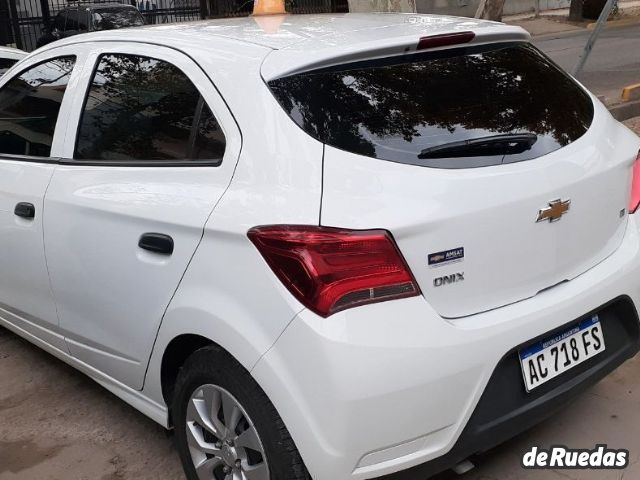 Chevrolet Onix Usado en Mendoza, deRuedas