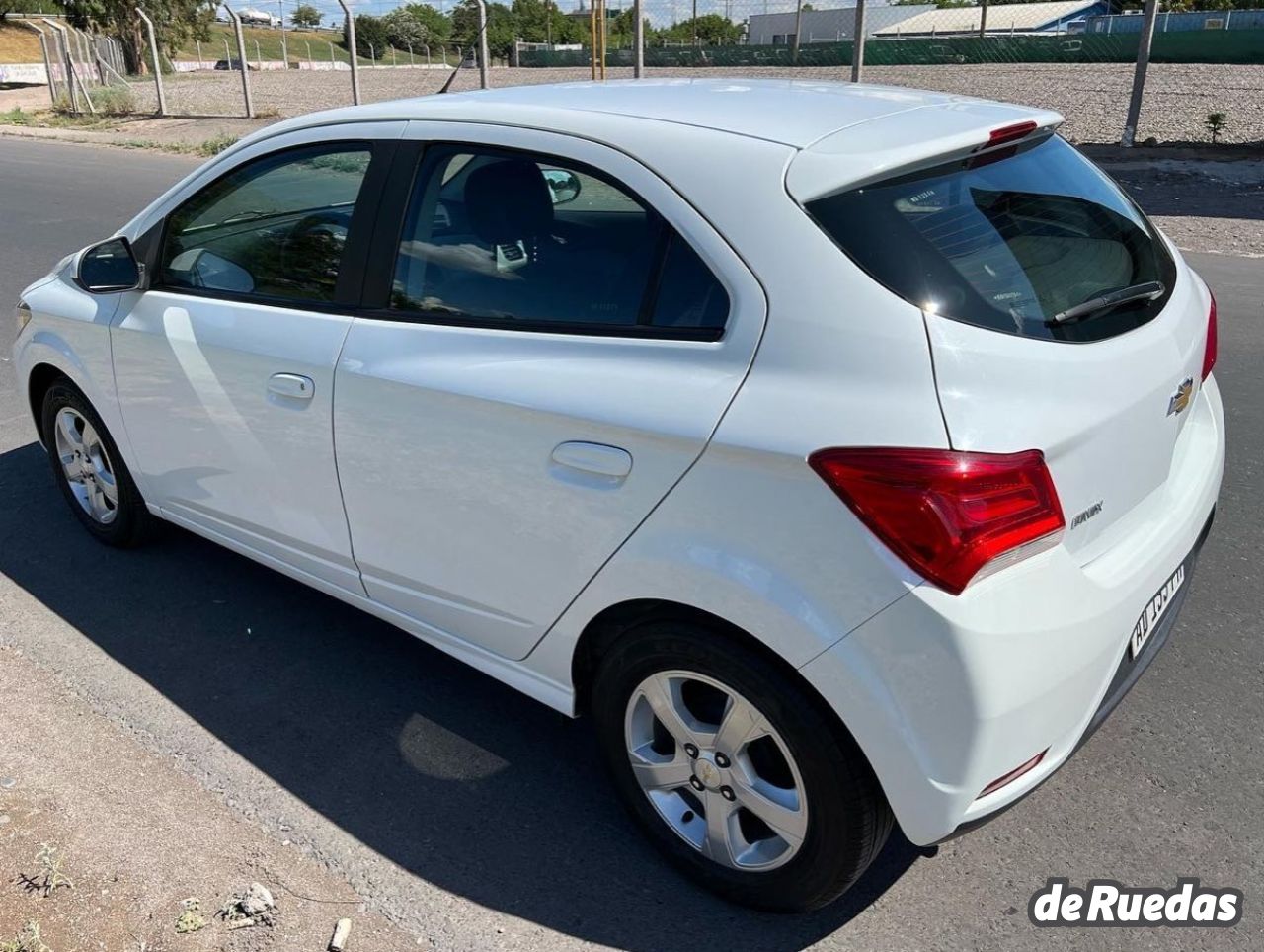 Chevrolet Onix Usado en San Juan, deRuedas