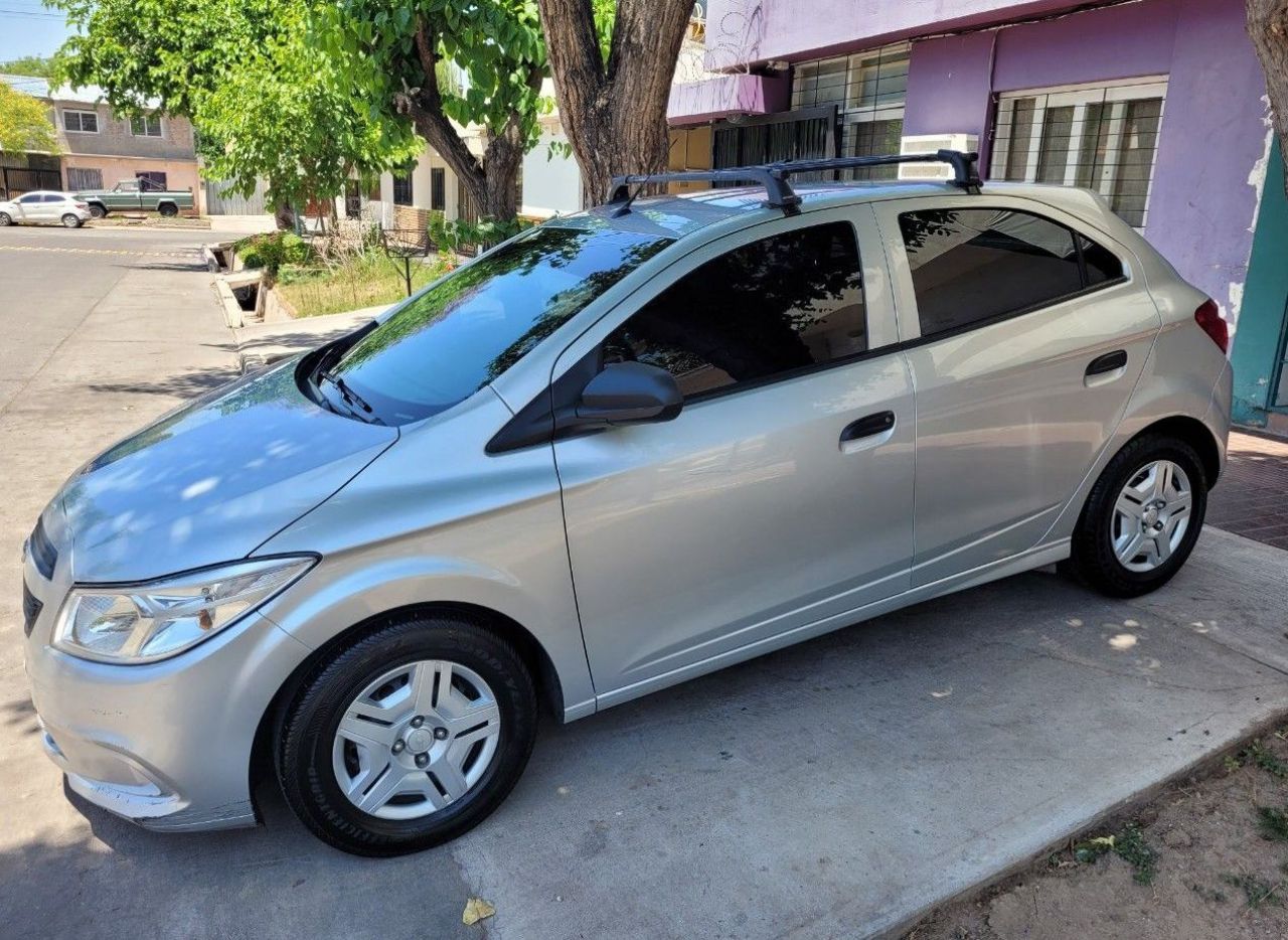Chevrolet Onix Usado en Mendoza, deRuedas