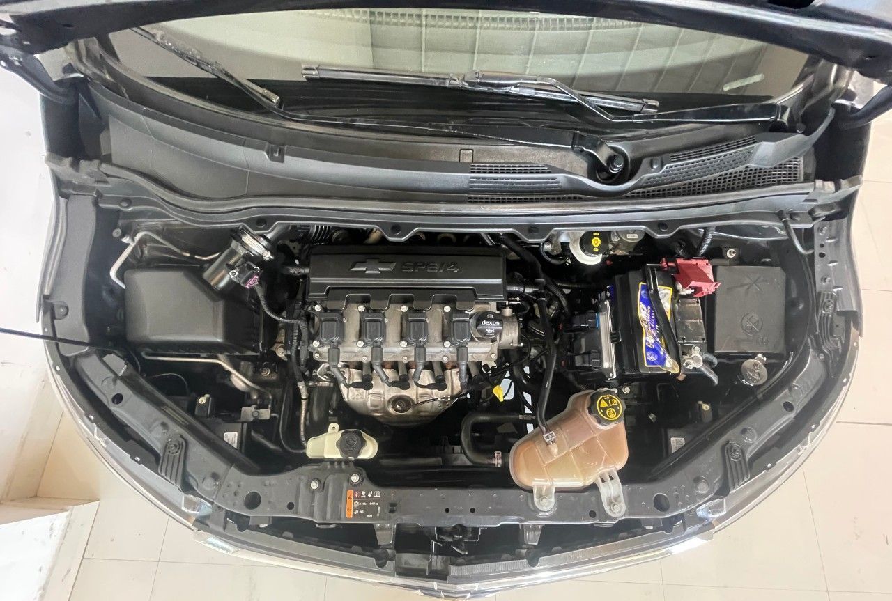 Chevrolet Onix Usado Financiado en Mendoza, deRuedas