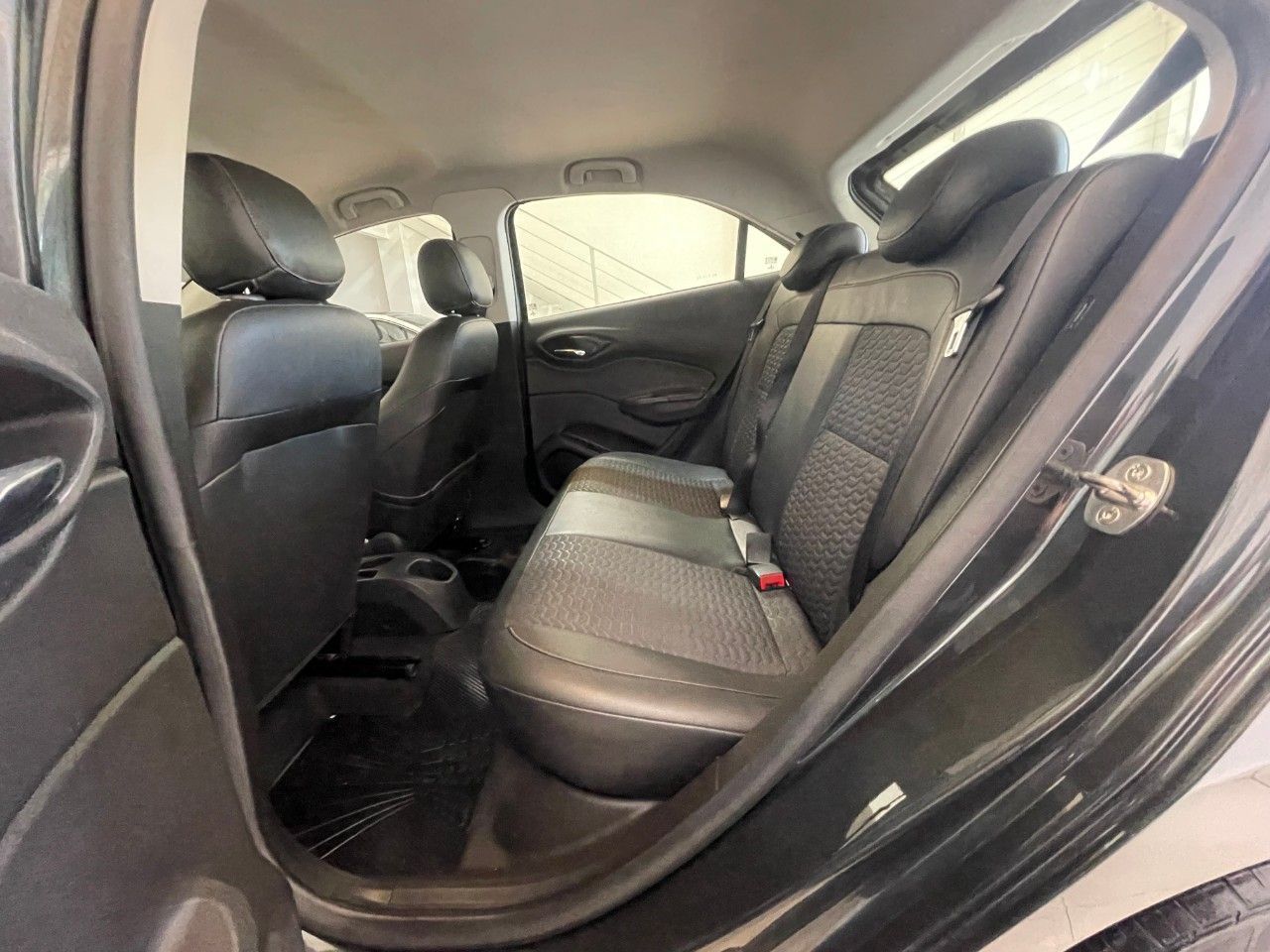 Chevrolet Onix Usado Financiado en Mendoza, deRuedas