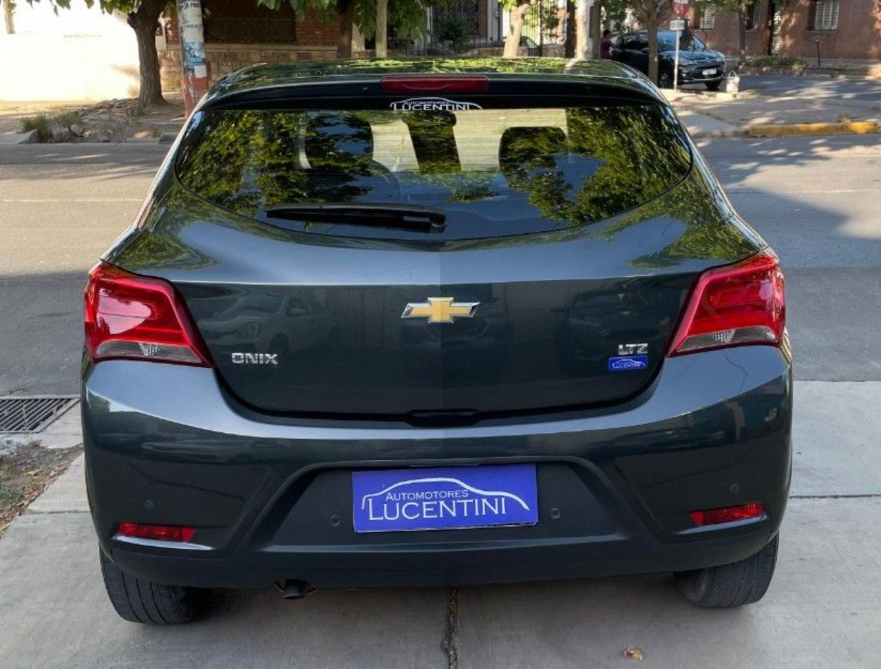 Chevrolet Onix Usado Financiado en Mendoza, deRuedas