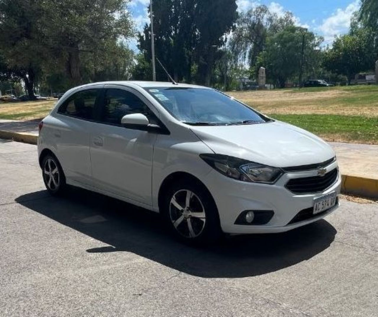 Chevrolet Onix Usado en Mendoza, deRuedas