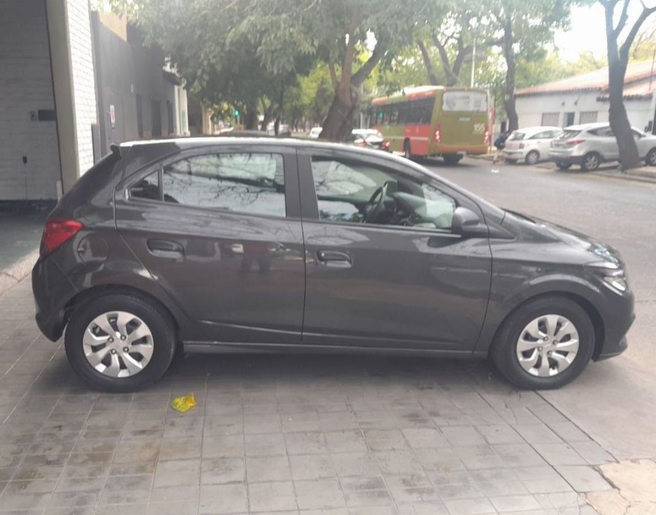 Chevrolet Onix Usado en Mendoza, deRuedas