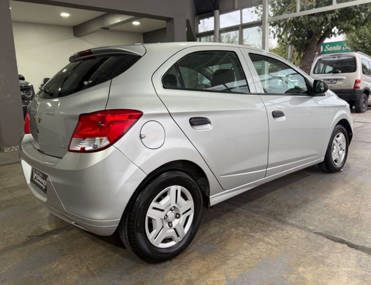 Chevrolet Onix Usado Financiado en Mendoza, deRuedas