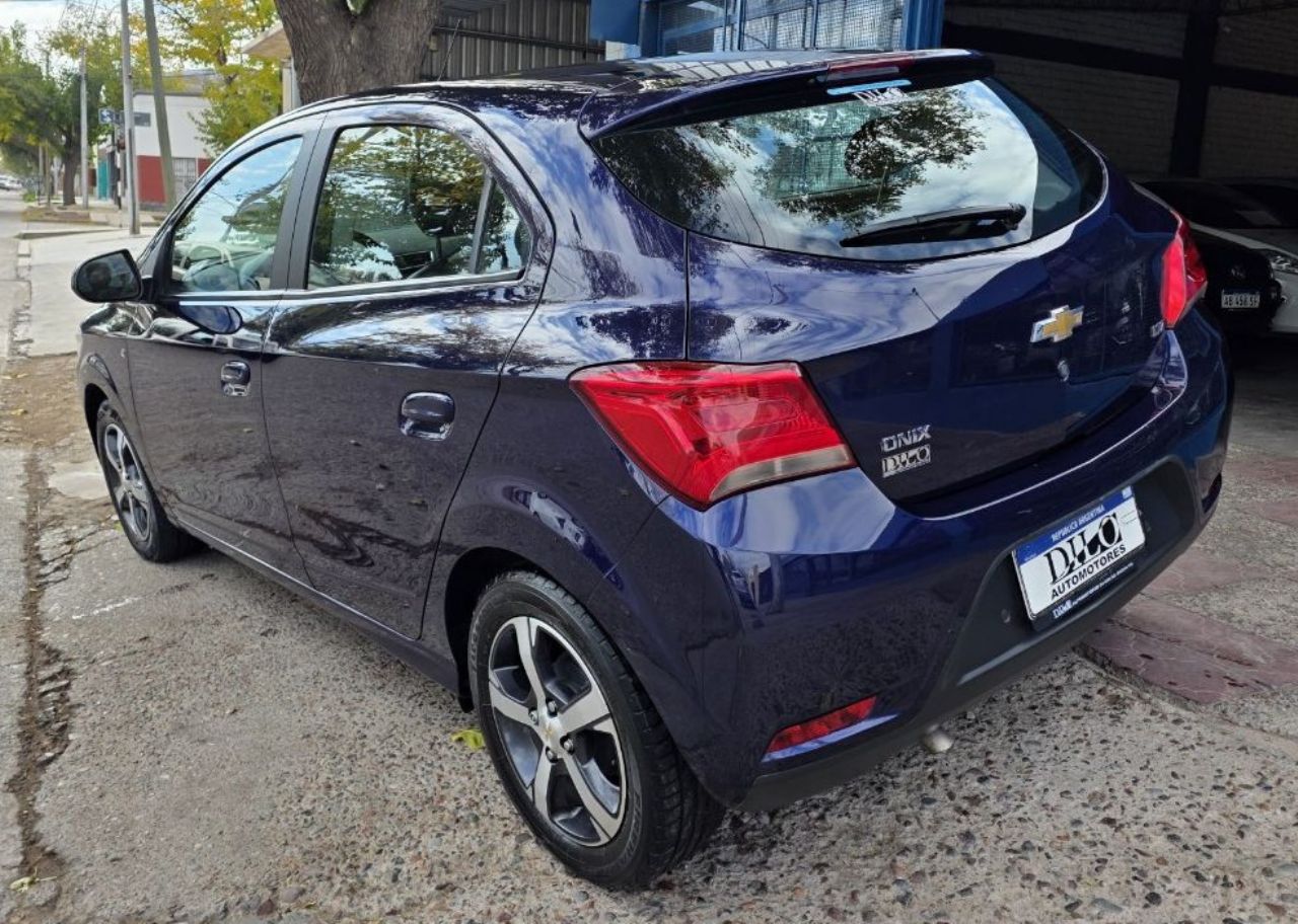 Chevrolet Onix Usado Financiado en Mendoza, deRuedas