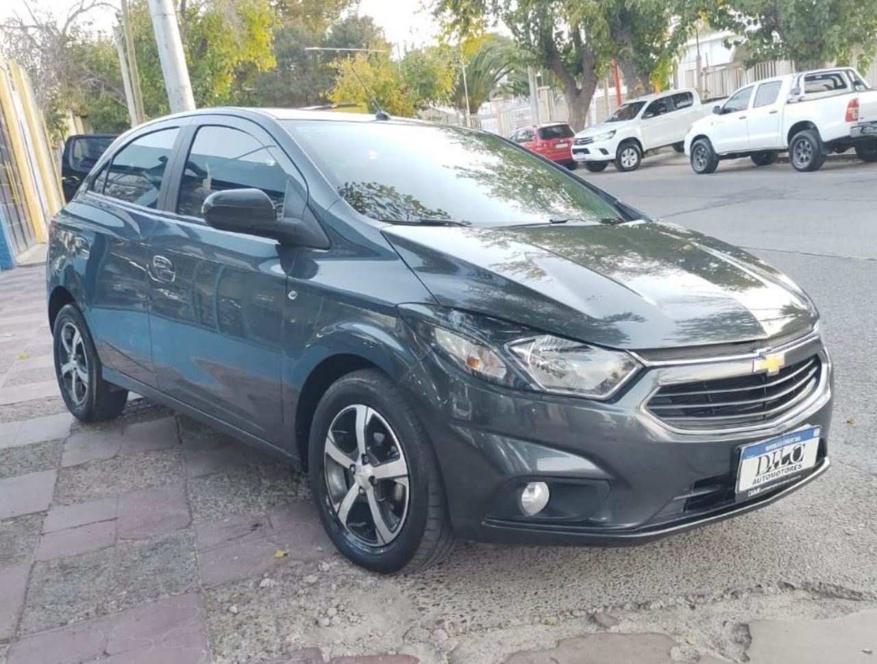 Chevrolet Onix Usado Financiado en Mendoza, deRuedas