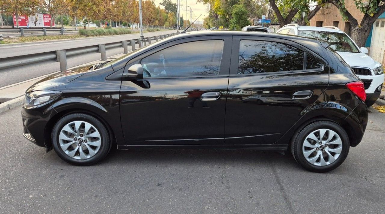 Chevrolet Onix Usado Financiado en Mendoza, deRuedas