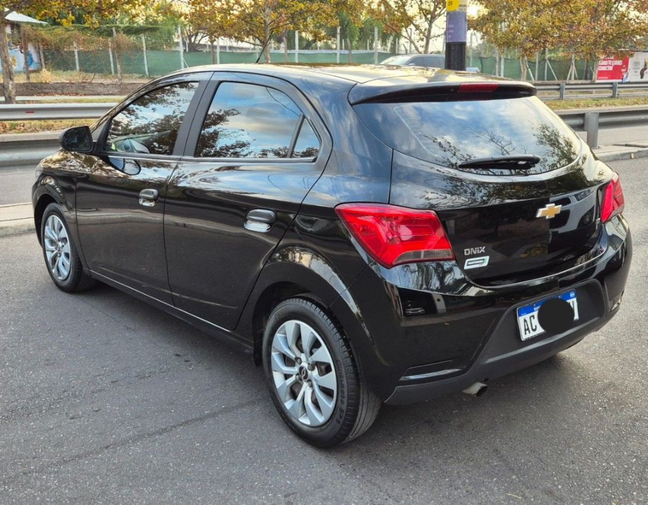 Chevrolet Onix Usado Financiado en Mendoza, deRuedas