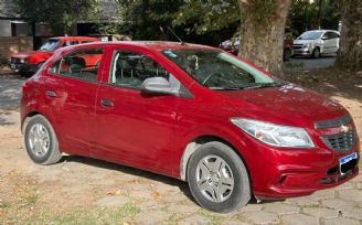 Chevrolet Onix Usado en Córdoba Financiado