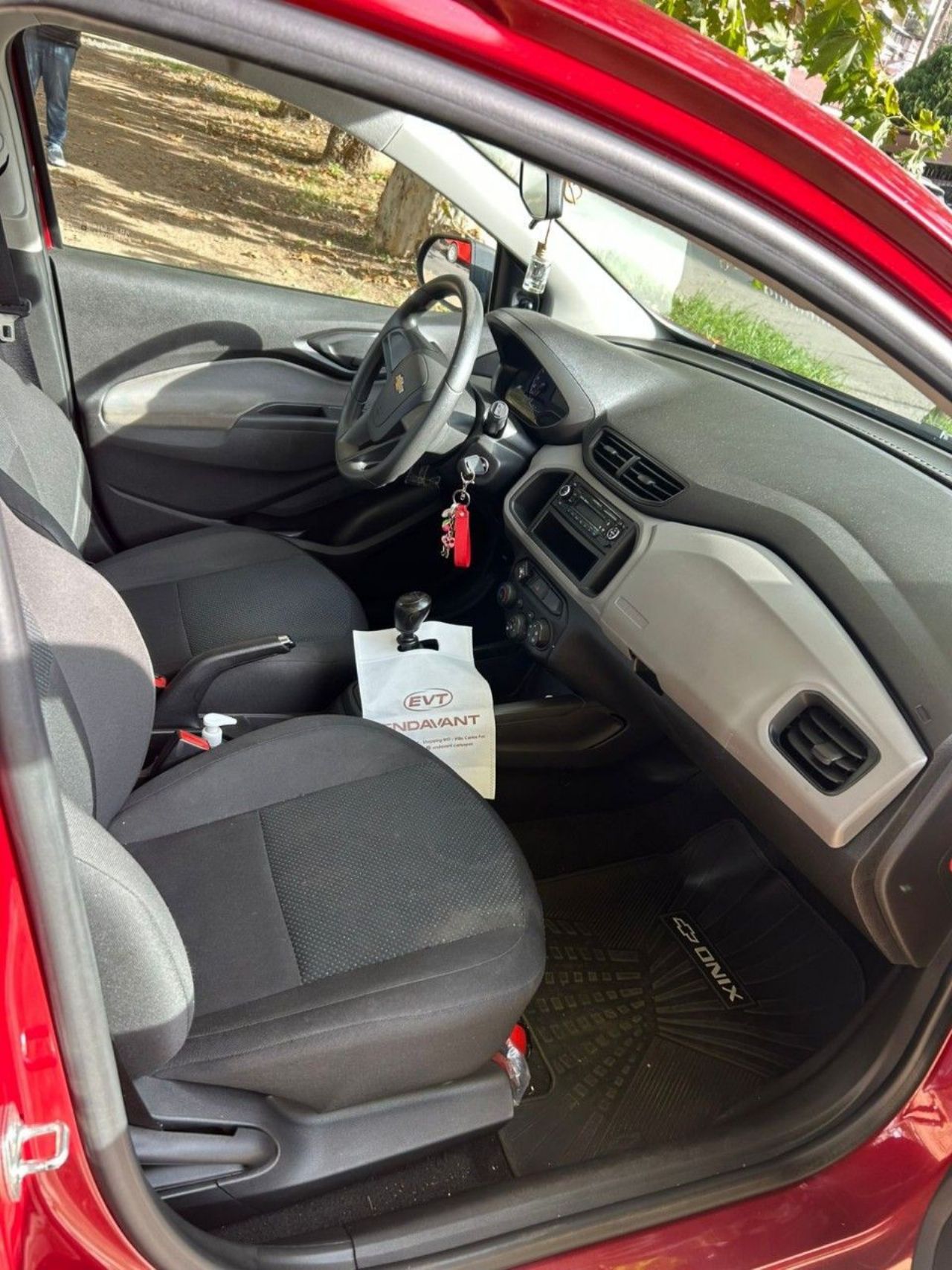 Chevrolet Onix Usado Financiado en Córdoba, deRuedas