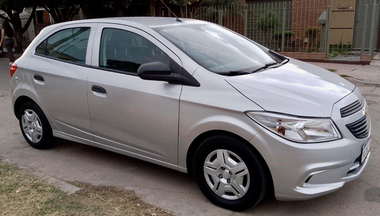 Chevrolet Onix Usado Financiado en Córdoba, deRuedas
