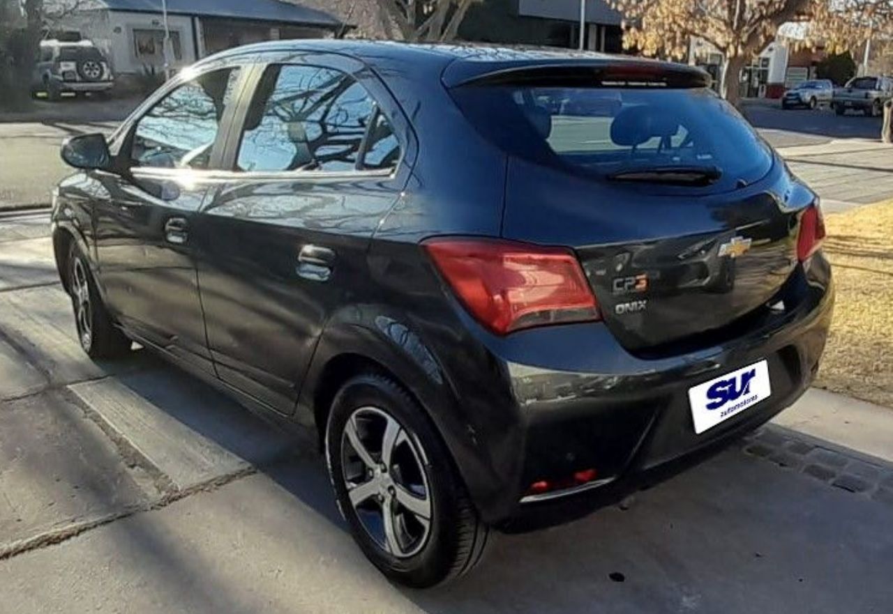 Chevrolet Onix Usado Financiado en Mendoza, deRuedas