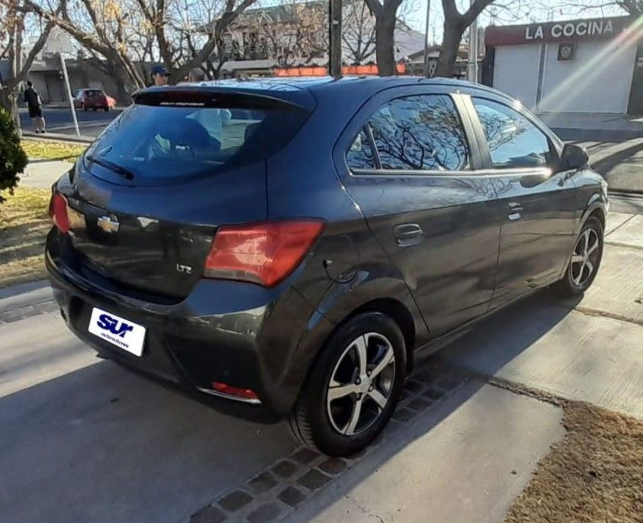 Chevrolet Onix Usado Financiado en Mendoza, deRuedas