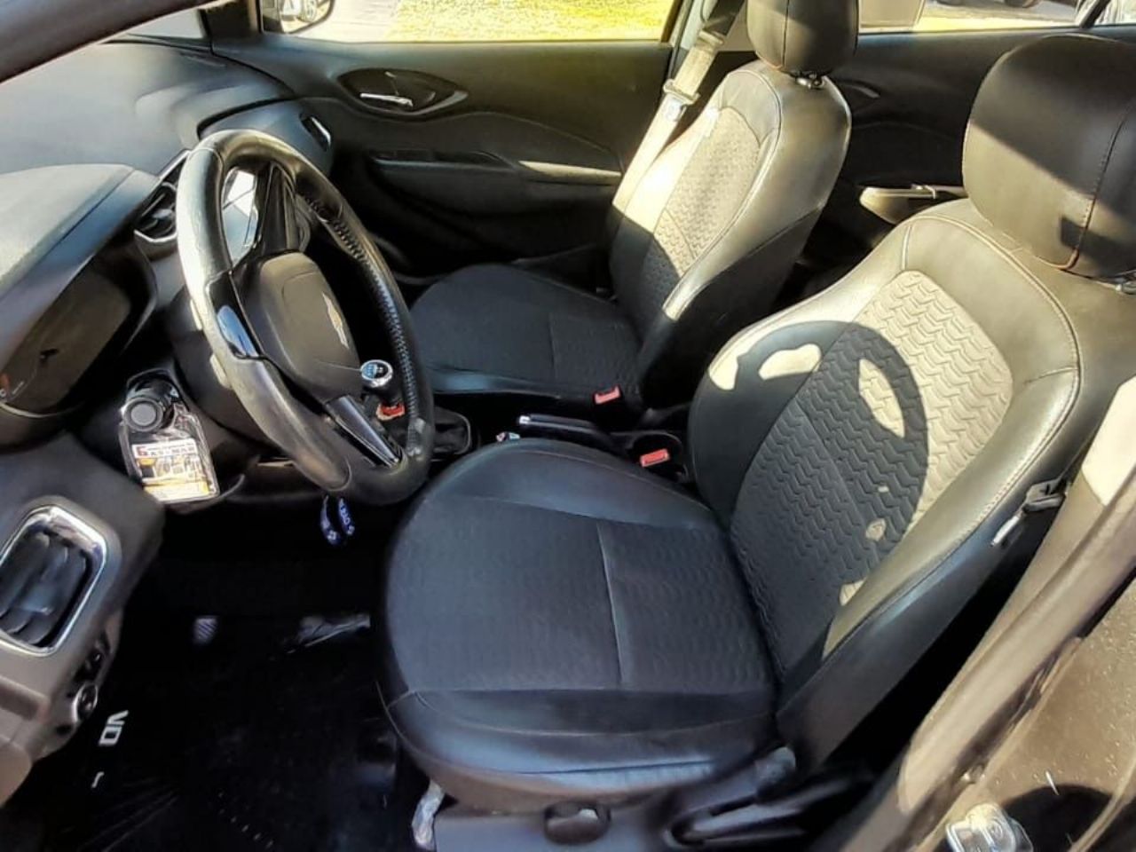 Chevrolet Onix Usado Financiado en Mendoza, deRuedas