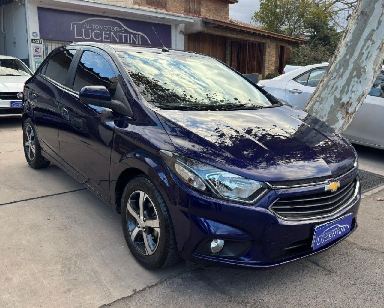 Chevrolet Onix Usado Financiado en Mendoza, deRuedas