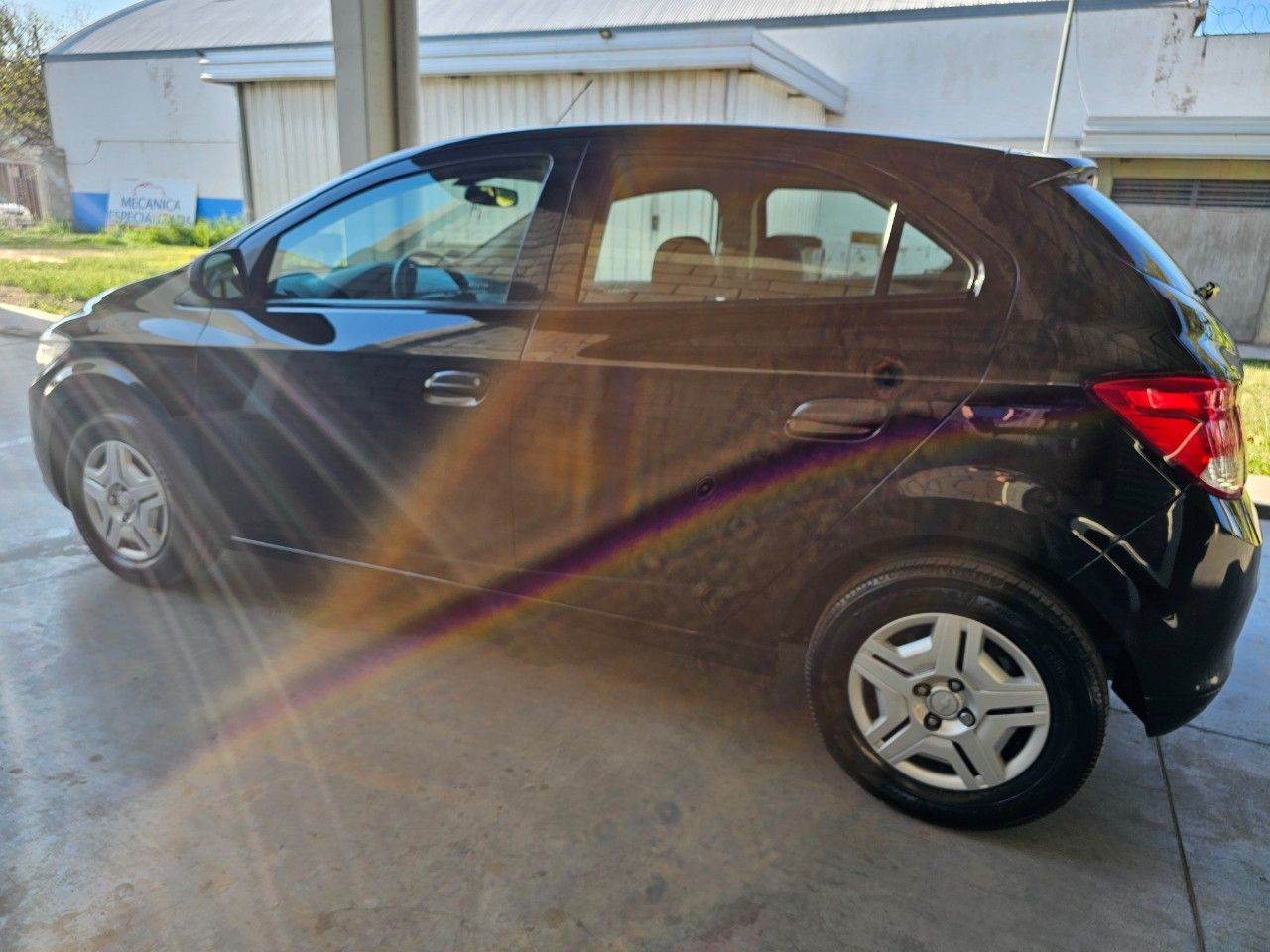 Chevrolet Onix Usado Financiado en Mendoza, deRuedas