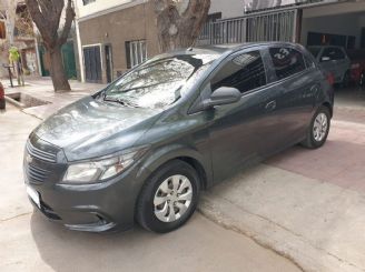 Chevrolet Onix Usado en Mendoza Financiado