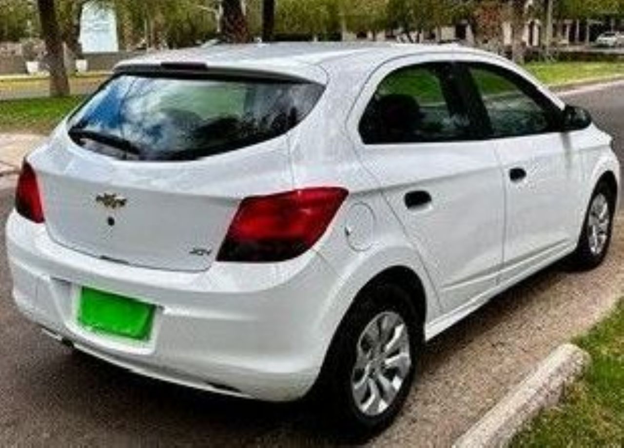 Chevrolet Onix Usado en Mendoza, deRuedas