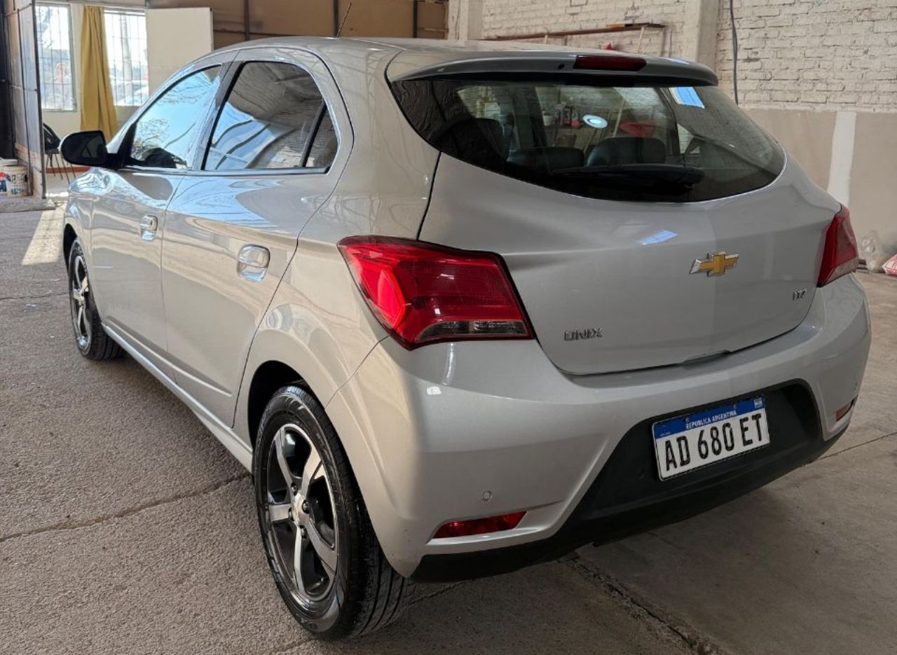 Chevrolet Onix Usado Financiado en Mendoza, deRuedas