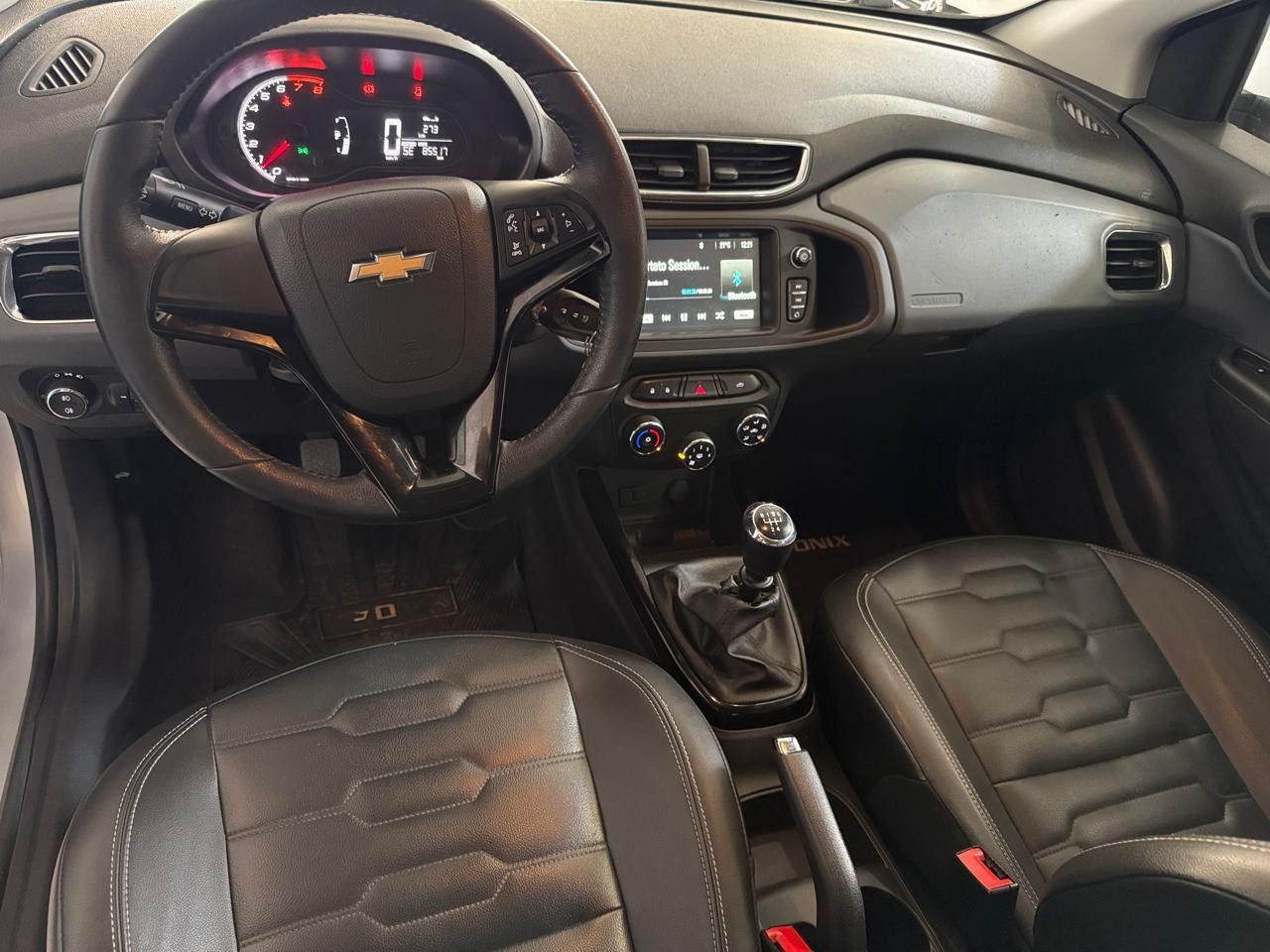 Chevrolet Onix Usado Financiado en Mendoza, deRuedas
