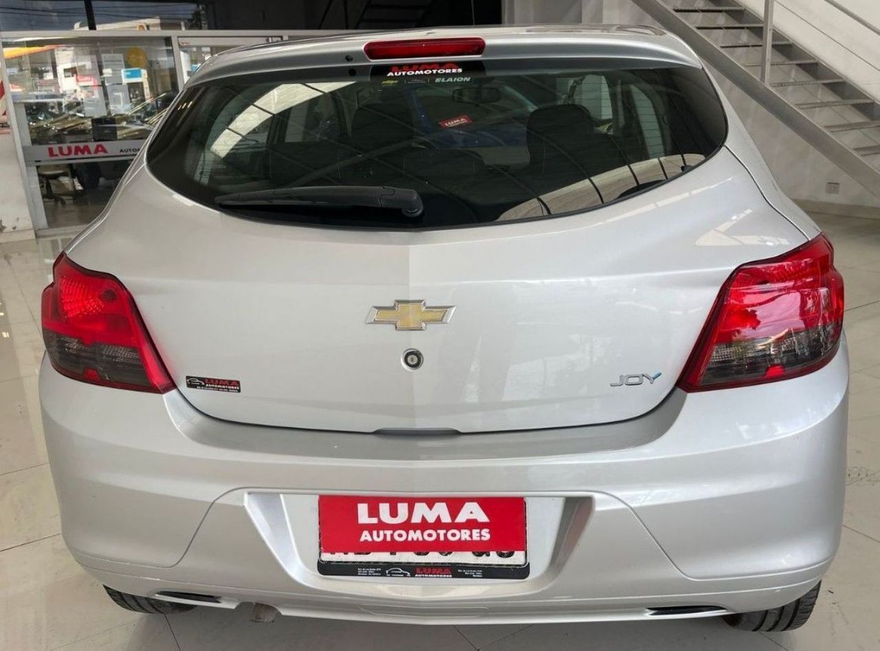 Chevrolet Onix Usado Financiado en Mendoza, deRuedas