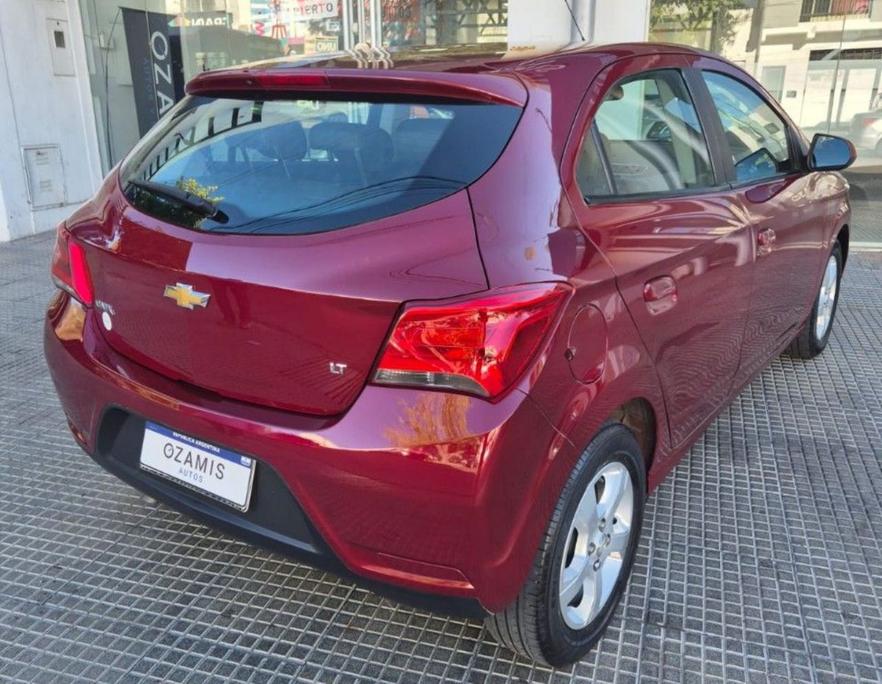 Chevrolet Onix Usado Financiado en Mendoza, deRuedas