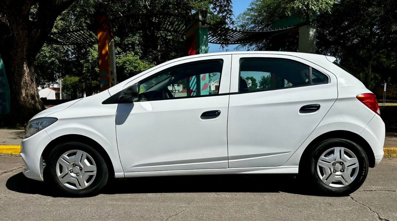 Chevrolet Onix Usado Financiado en Córdoba, deRuedas