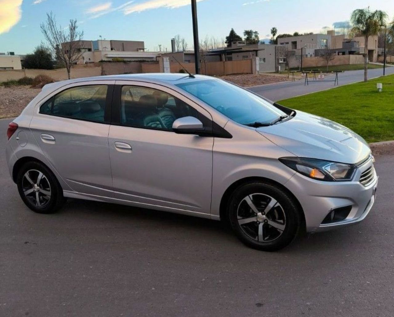 Chevrolet Onix Usado en Mendoza, deRuedas