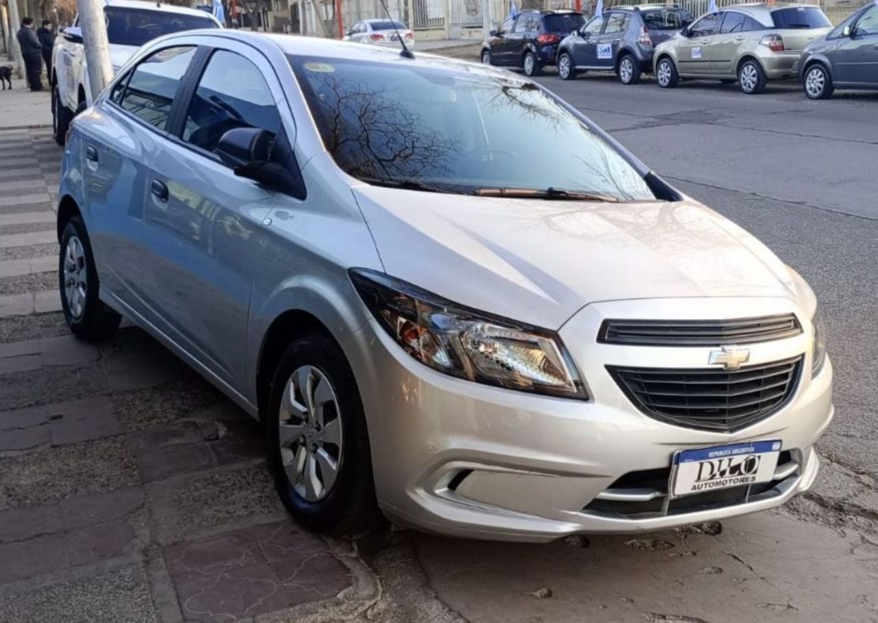 Chevrolet Onix Usado Financiado en Mendoza, deRuedas