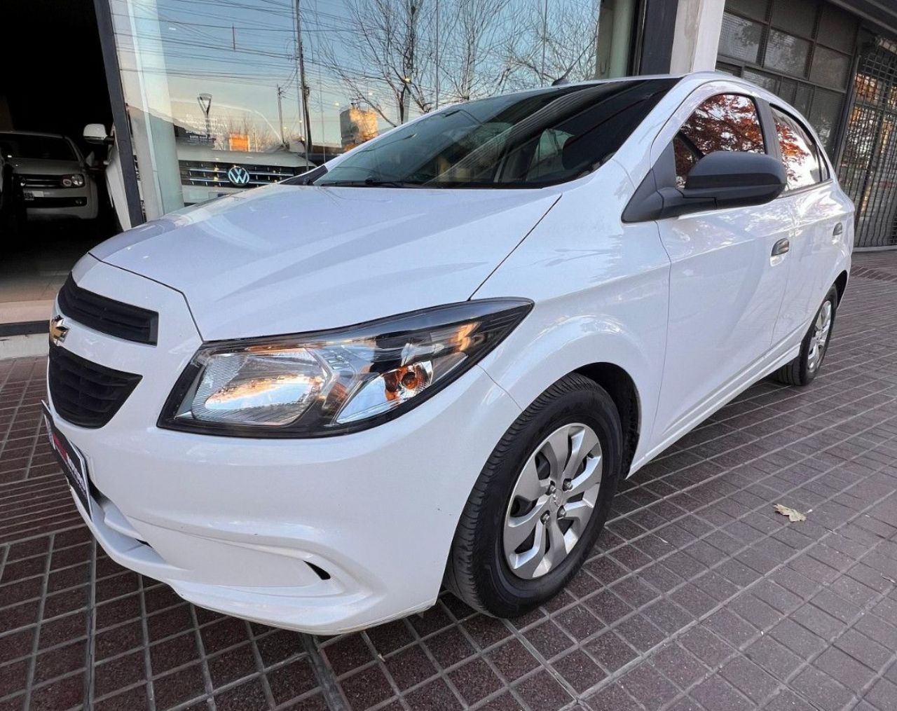 Chevrolet Onix Usado Financiado en Mendoza, deRuedas