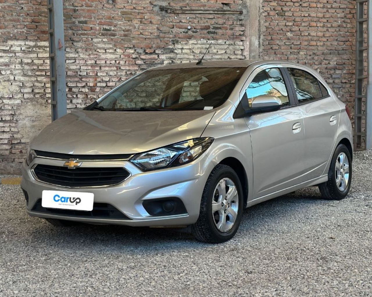 Chevrolet Onix Usado Financiado en Córdoba, deRuedas