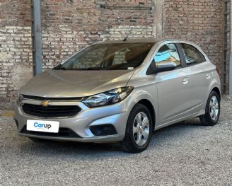 Chevrolet Onix Usado en Córdoba Financiado
