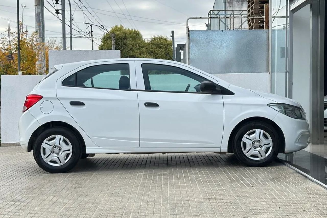 Chevrolet Onix Usado Financiado en Córdoba, deRuedas