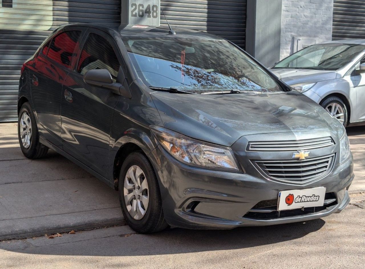 Chevrolet Onix Usado Financiado en Mendoza, deRuedas
