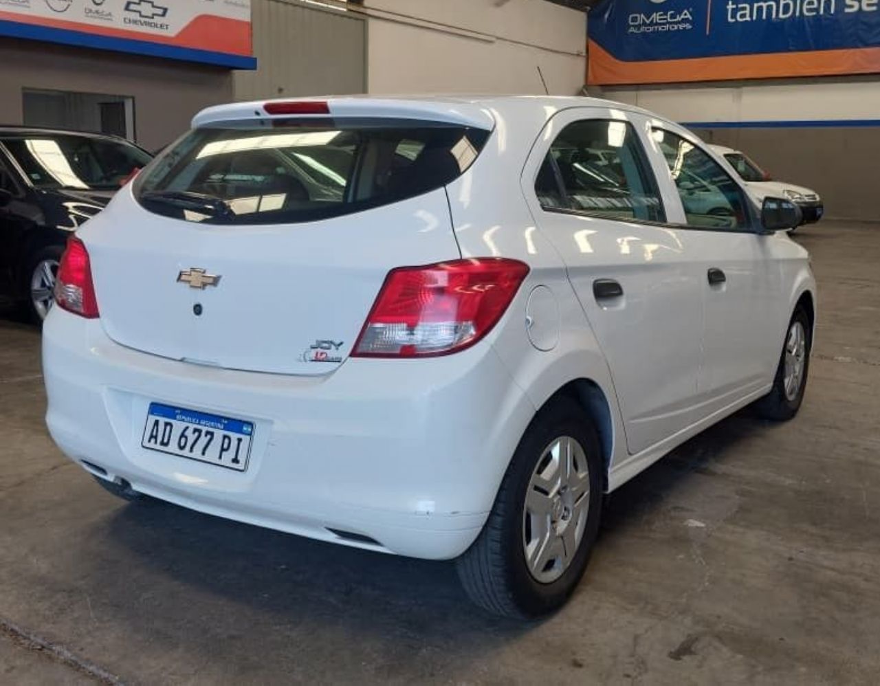 Chevrolet Onix Usado Financiado en Mendoza, deRuedas