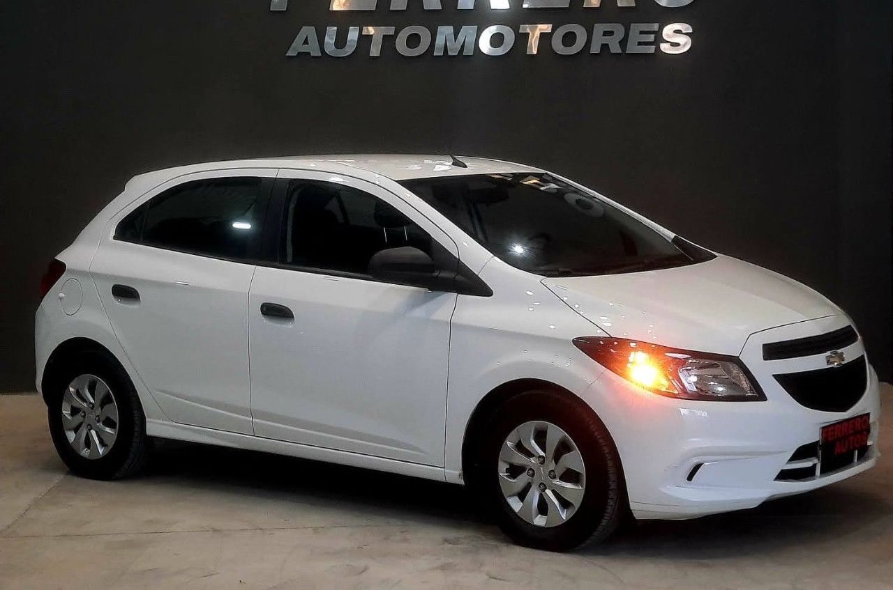 Chevrolet Onix Usado Financiado en Córdoba, deRuedas