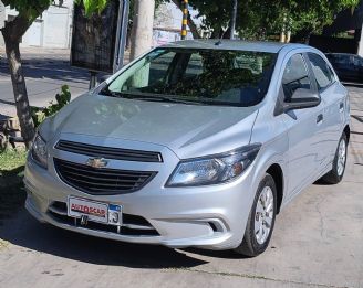 Chevrolet Onix Usado en Mendoza Financiado