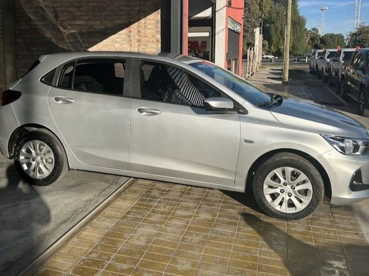 Chevrolet Onix Usado Financiado en San Juan, deRuedas