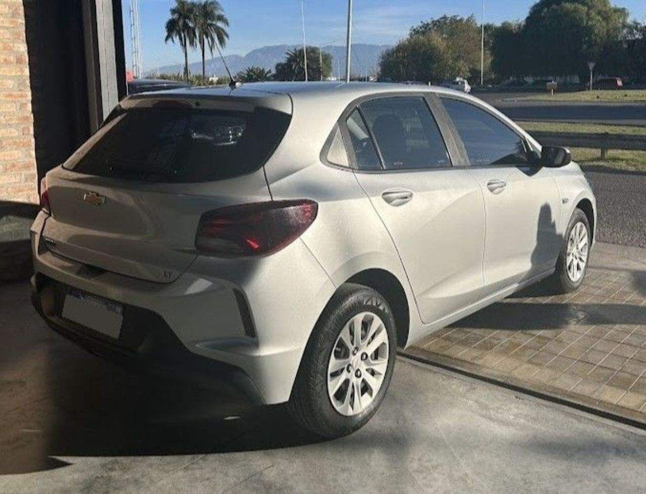 Chevrolet Onix Usado Financiado en San Juan, deRuedas
