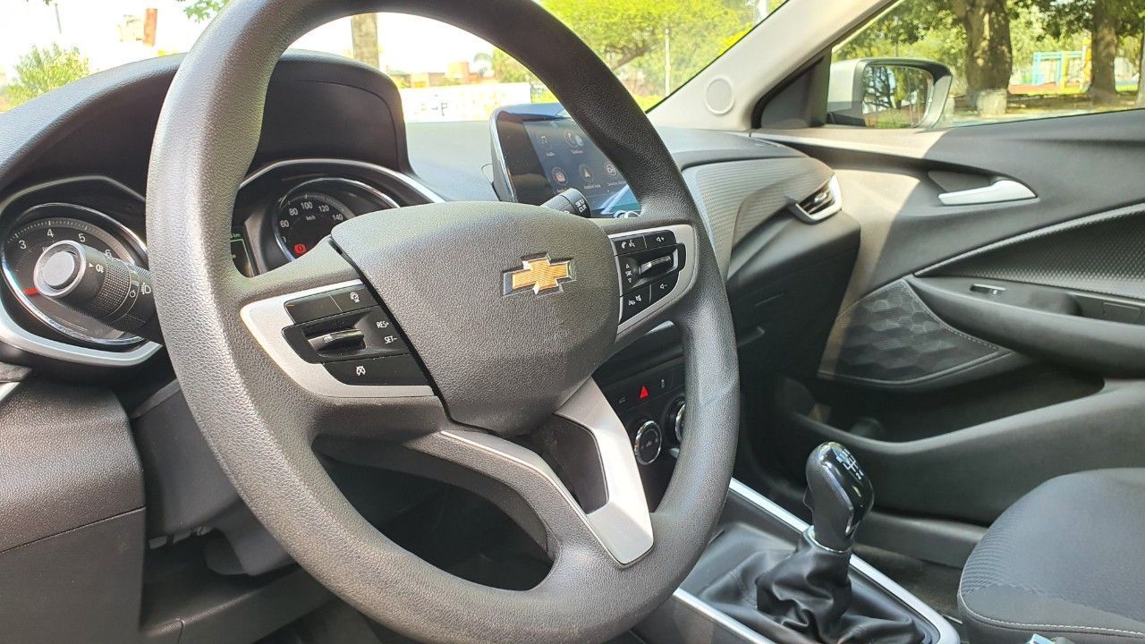 Chevrolet Onix Usado Financiado en Córdoba, deRuedas