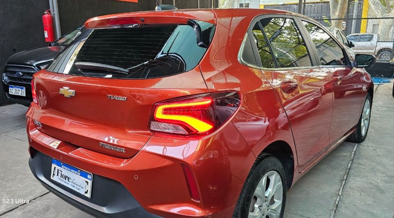 Chevrolet Onix Usado Financiado en San Juan, deRuedas