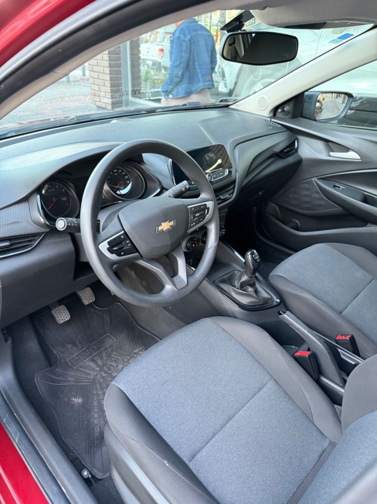 Chevrolet Onix Usado Financiado en Mendoza, deRuedas
