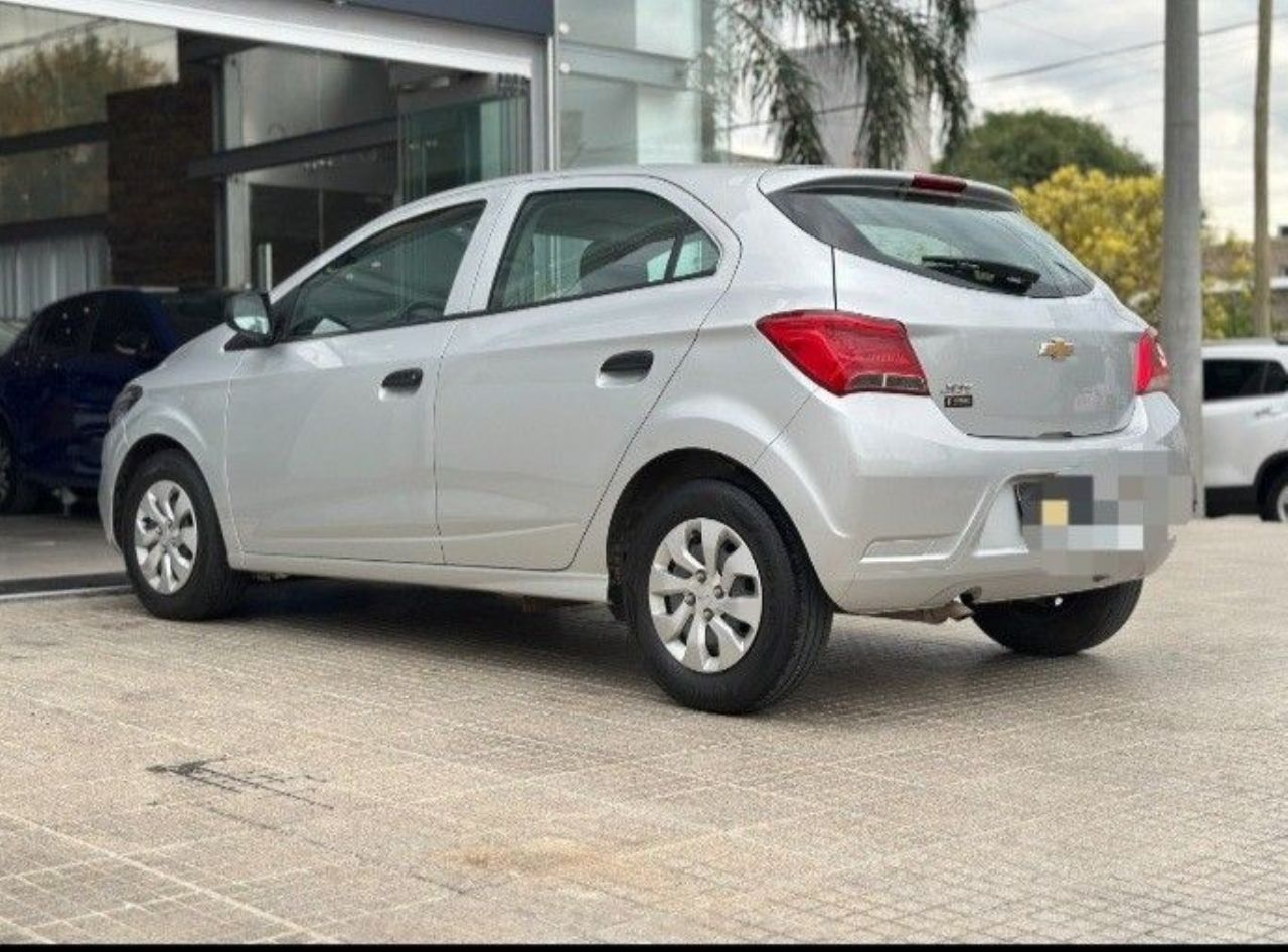 Chevrolet Onix Usado Financiado en Córdoba, deRuedas