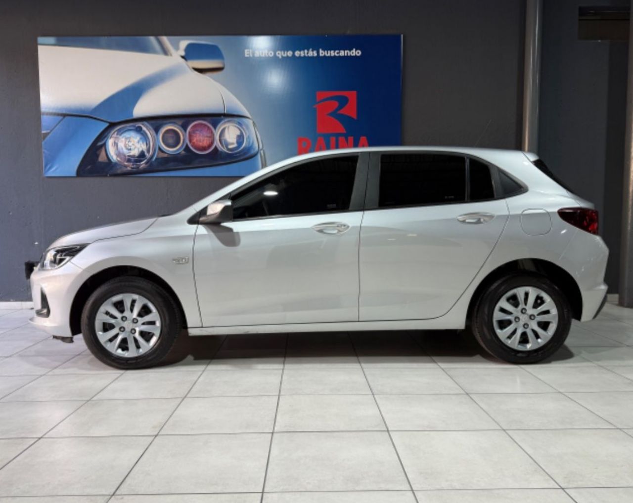 Chevrolet Onix Usado Financiado en Mendoza, deRuedas
