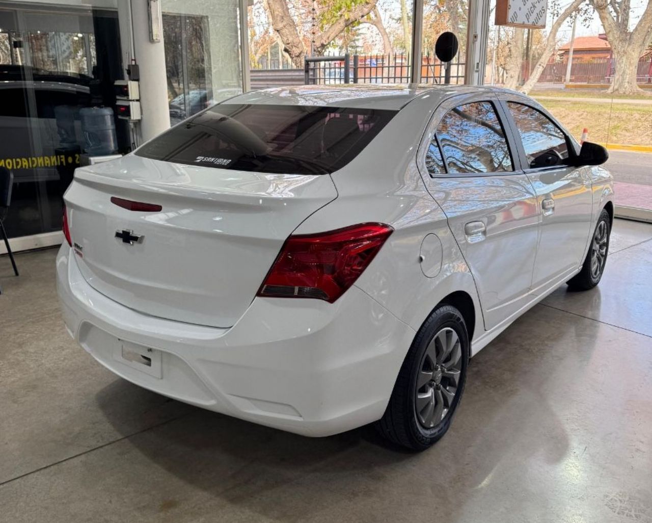 Chevrolet Onix Usado Financiado en Mendoza, deRuedas